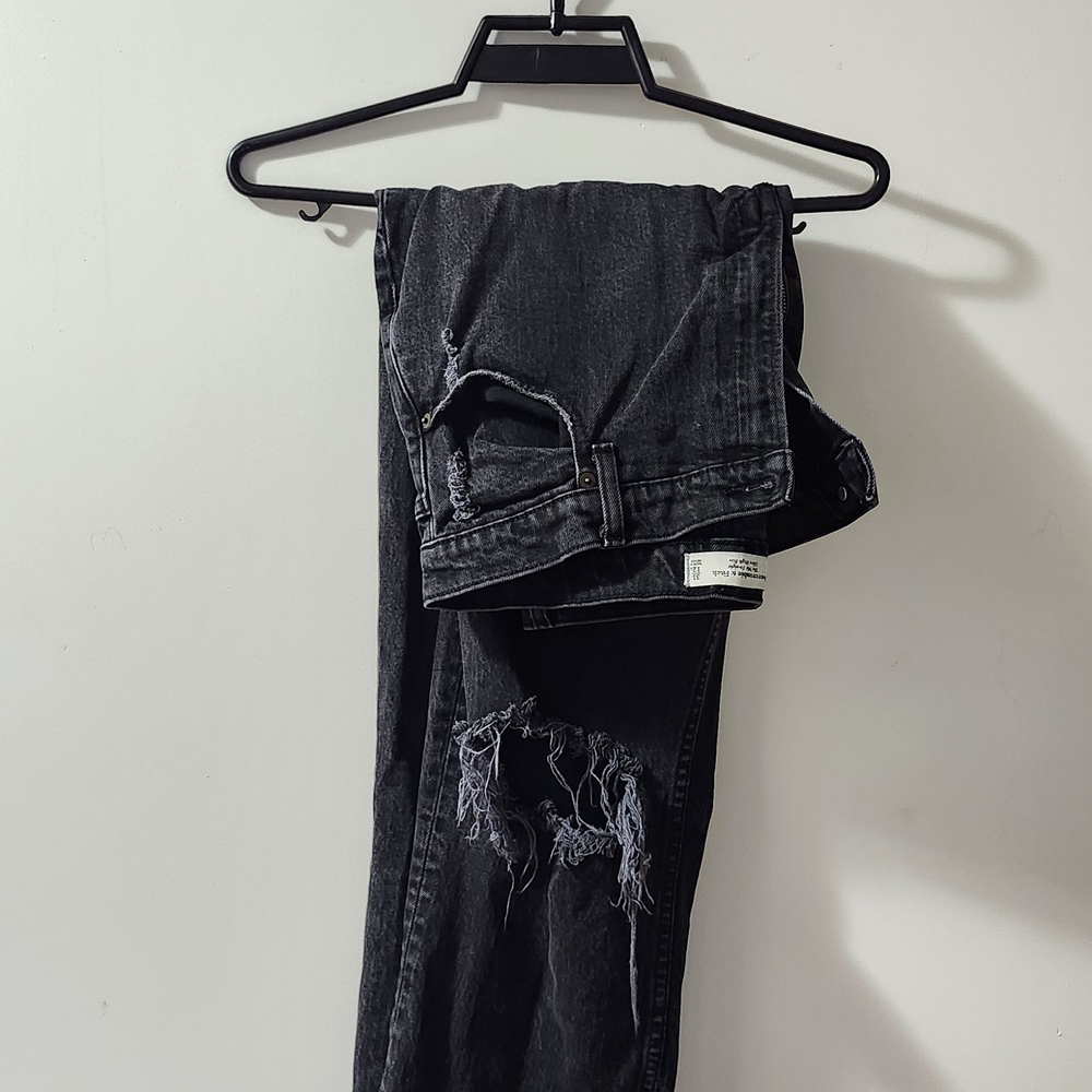 Abercrombie & Fitch Charcoal Distressed Mid-Rise Straight Jeans